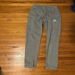 2 sweatpants